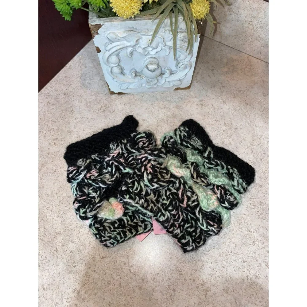 Handmade Hand Knit Black Multi 80’s Print Yarn Knit Hand Warmers Fingerless Glov